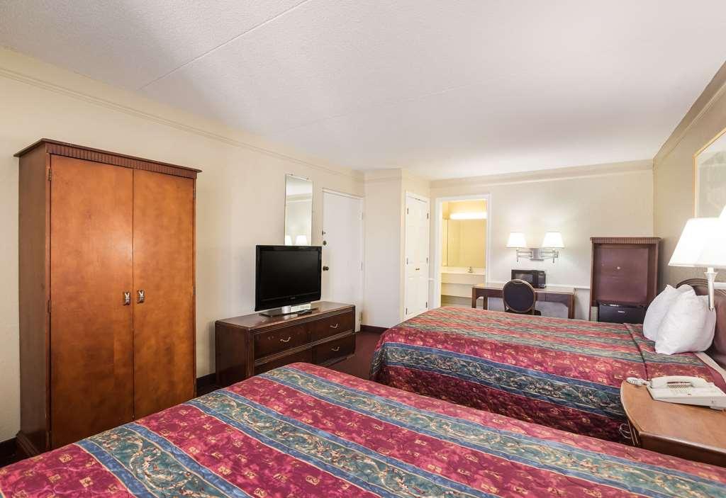 Econo Lodge Tucker Room photo